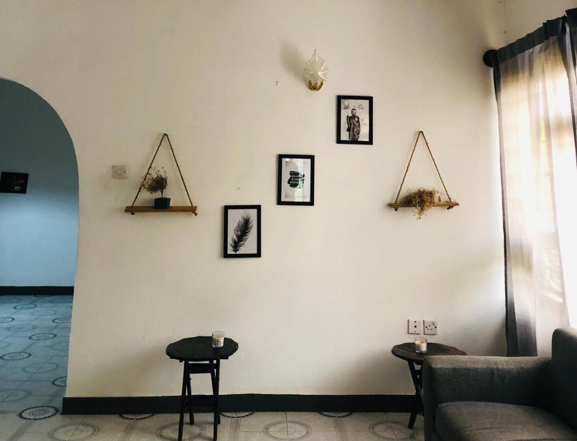 Safari Adventures-House Bed and Breakfast Arusha Exteriör bild