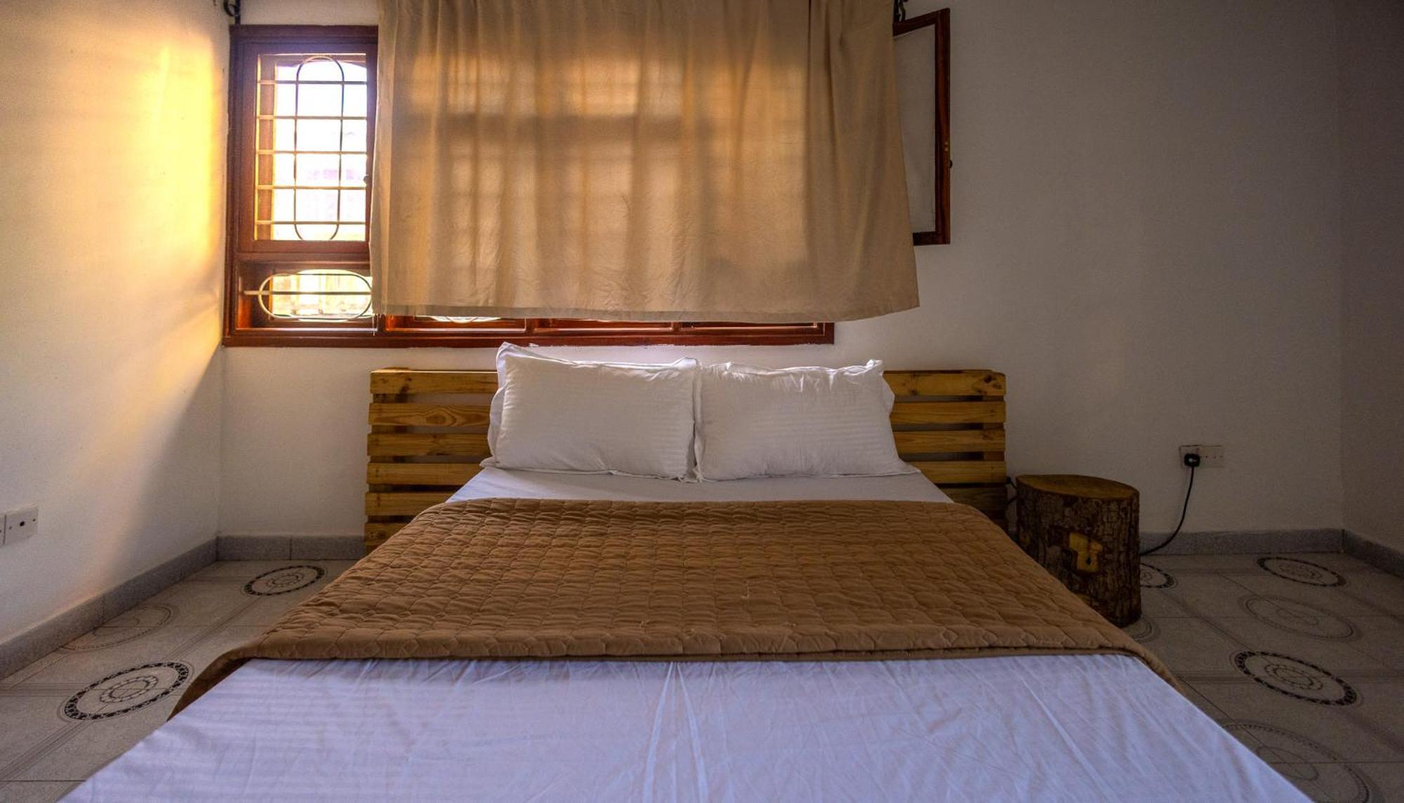 Safari Adventures-House Bed and Breakfast Arusha Exteriör bild