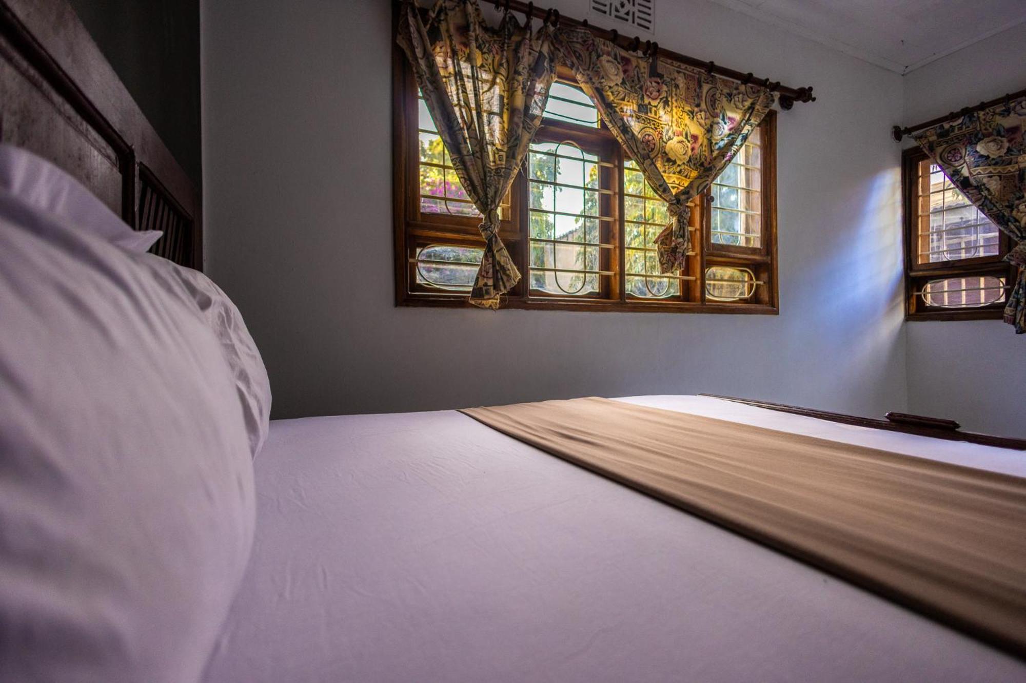 Safari Adventures-House Bed and Breakfast Arusha Exteriör bild
